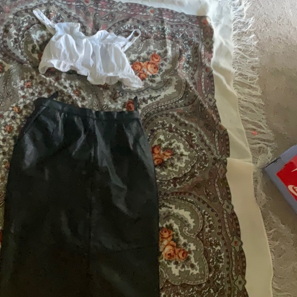 Two-piece white top leather skirt